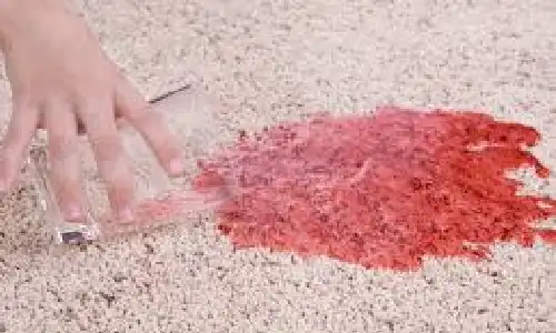 پاک کردن لکه هندوانه از فرش