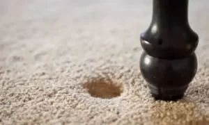 چگونه کوبیدگی فرش را برطرف کنیم؟